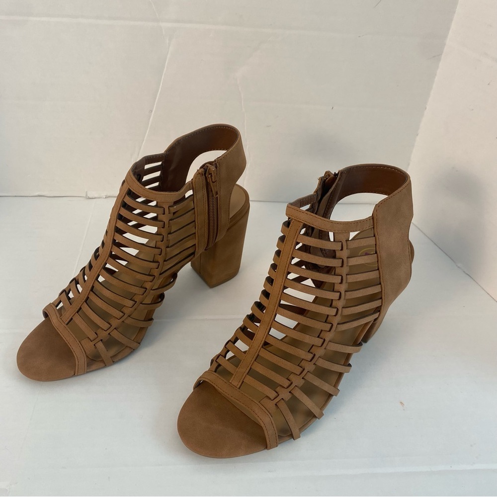 "D" Brand Strappy Sandals Womens Sz 10 Brown Gladiator Style Block Heel Open Toe